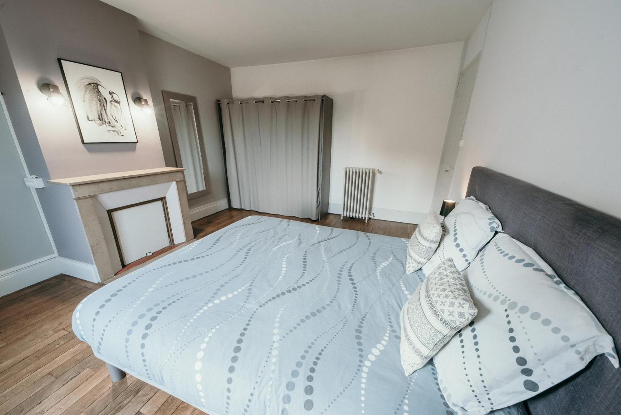 Appartement D'Alexandre Hyper Centre-Ville Charleville-Mezieres Ngoại thất bức ảnh