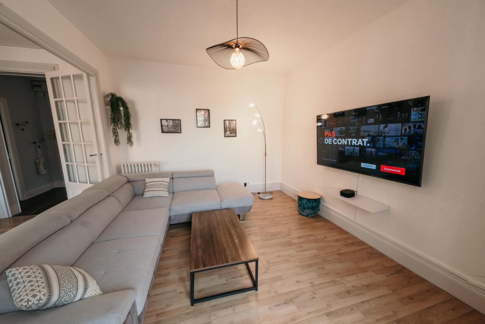 Appartement D'Alexandre Hyper Centre-Ville Charleville-Mezieres Ngoại thất bức ảnh
